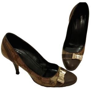 Rare Gucci GG Pumps Heels Sz 6 B BRASS GOLD BOWS Crystal Coated Canvas Classic